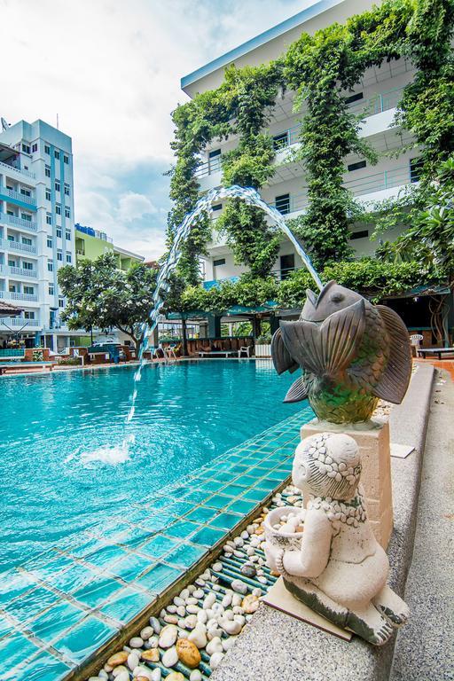 Hotel Sutus Court 5 Pattaya Exterior foto